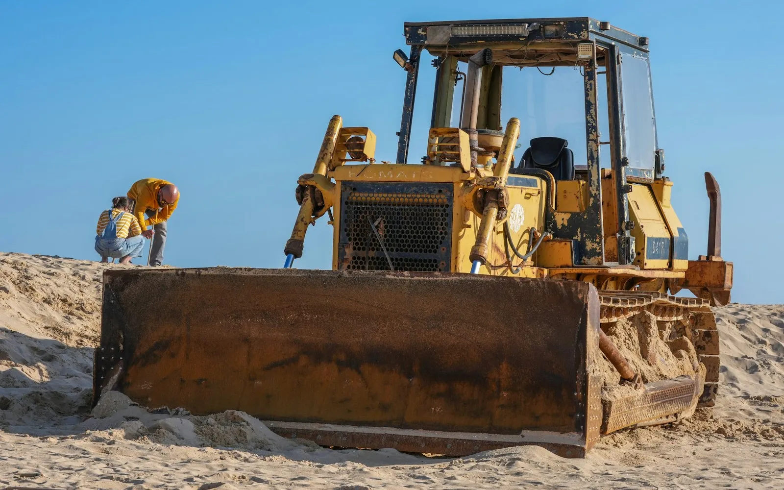How Much Does It Cost to Rent a Bulldozer? (2026 Rates)