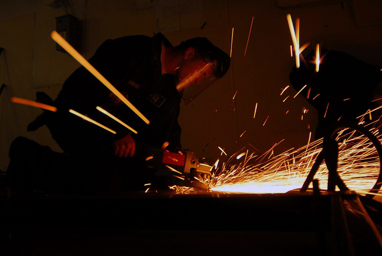 How Much Does It Cost to Rent a Floor Grinder? (2026 Rates)