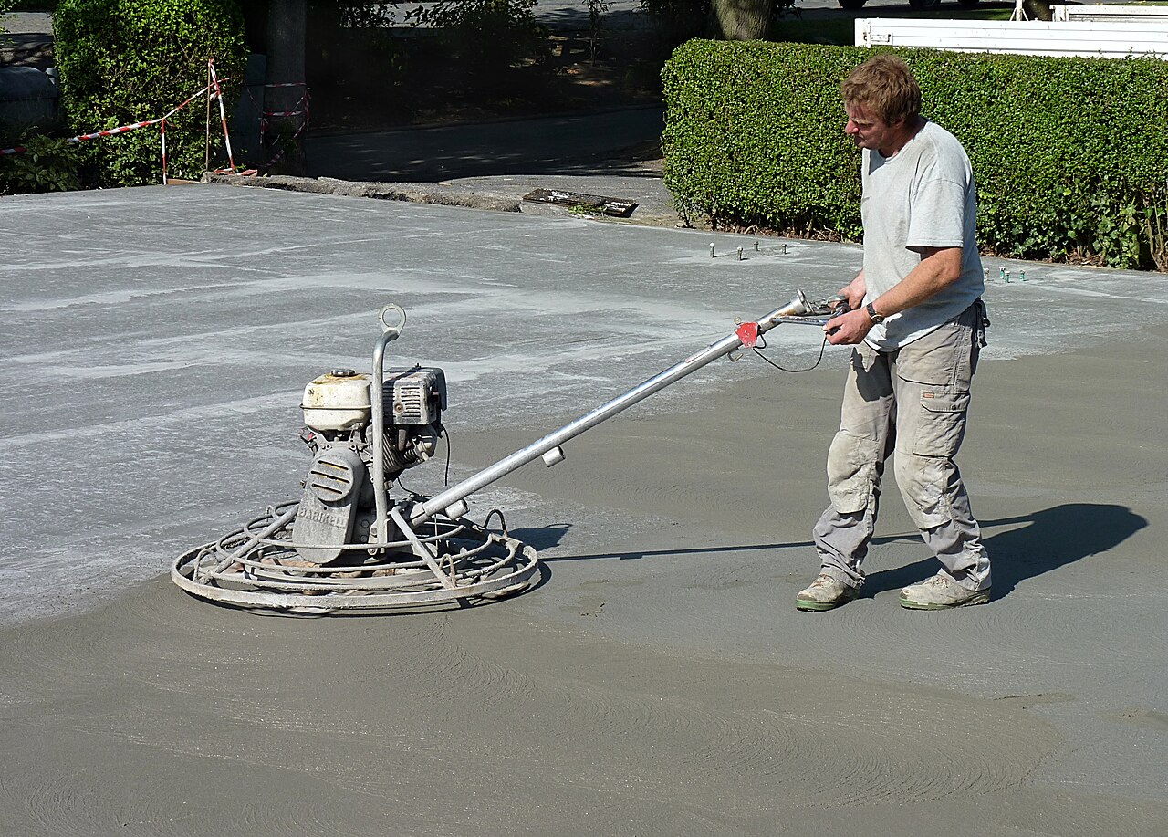 How Much Does It Cost to Rent a Power Trowel? (2026 Rates)
