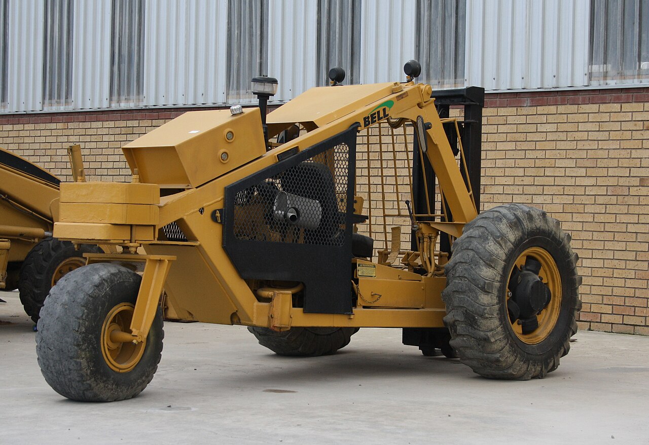 How Much Does It Cost to Rent a Rough Terrain Forklift? (2026 Rates)