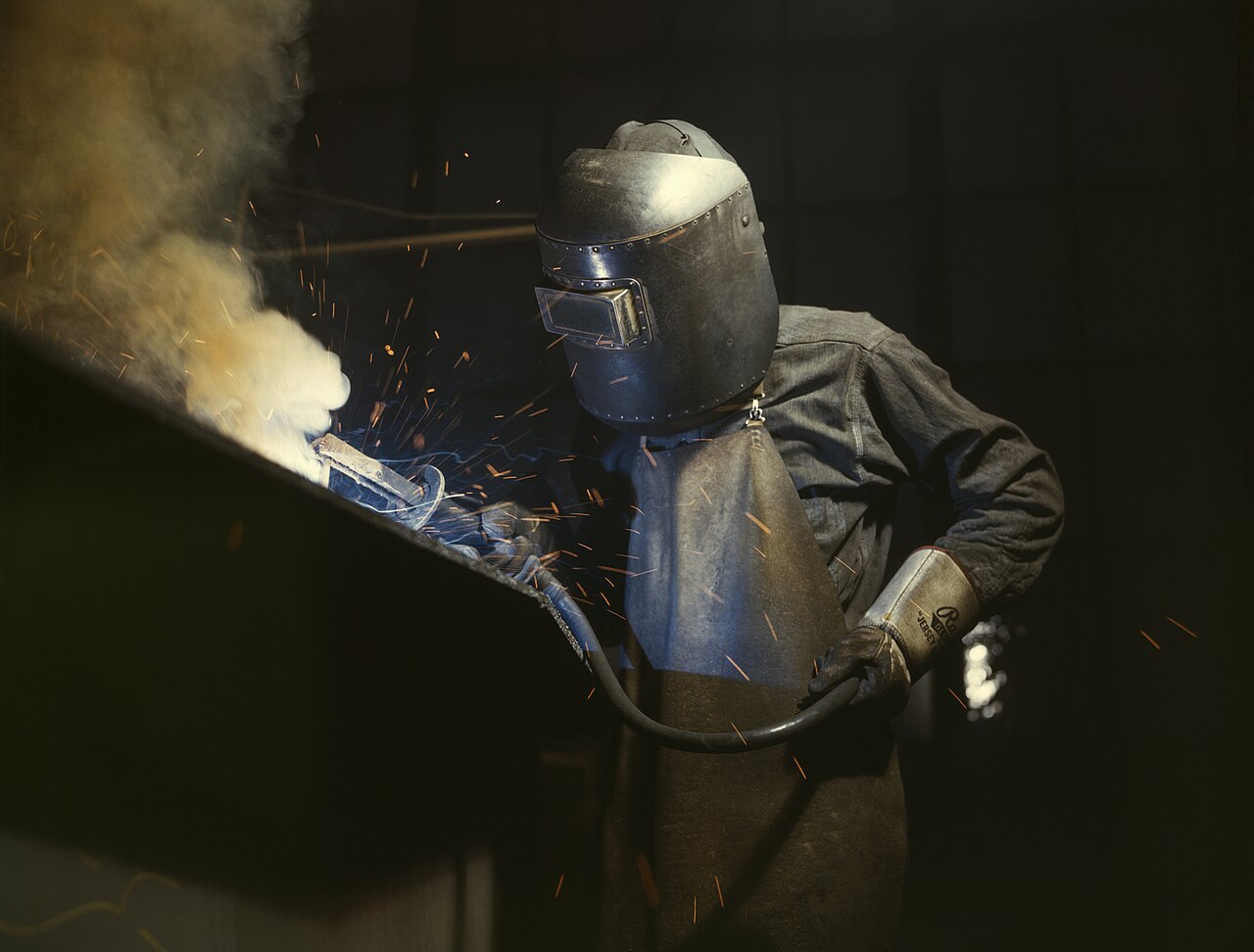 How Much Does It Cost to Rent a Welder? (2026 Rates)